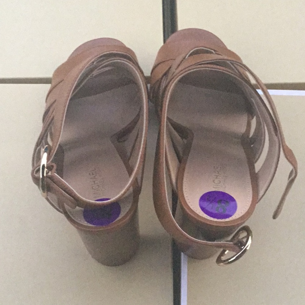 Michael Kors shoes - Picture 4 of 7